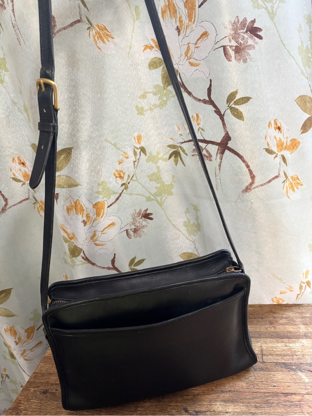 Vintage Coach NYC Swagger